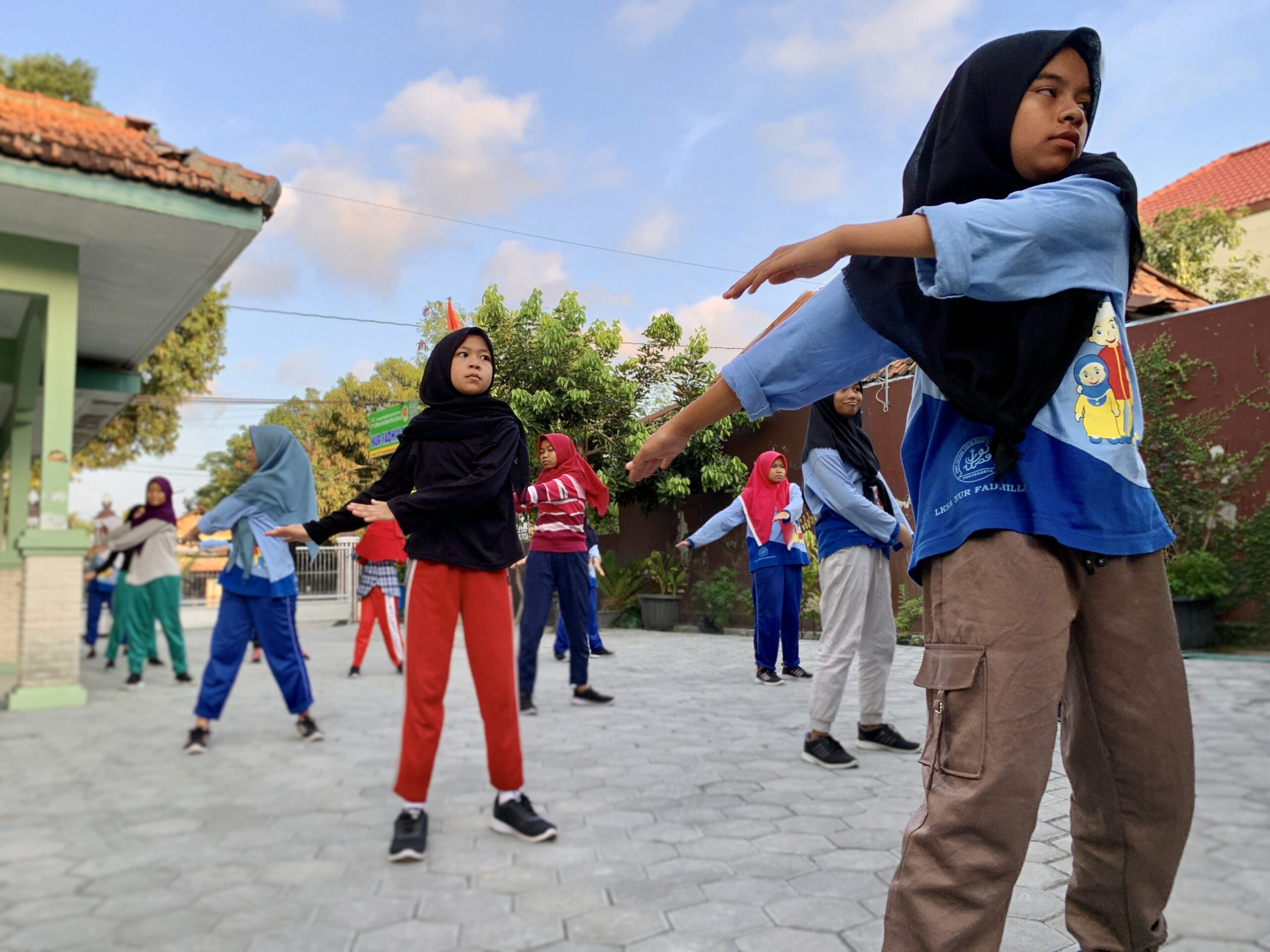Giat senam rutin Anak Asuh di LKSA Nur Fadhiilah